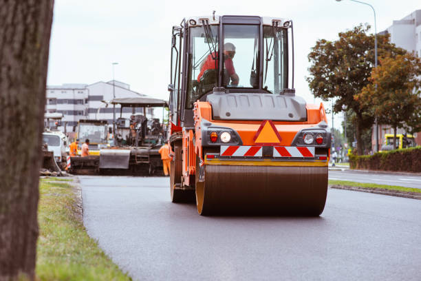 Best Driveway Paving Contractor  in Lakewood, CA